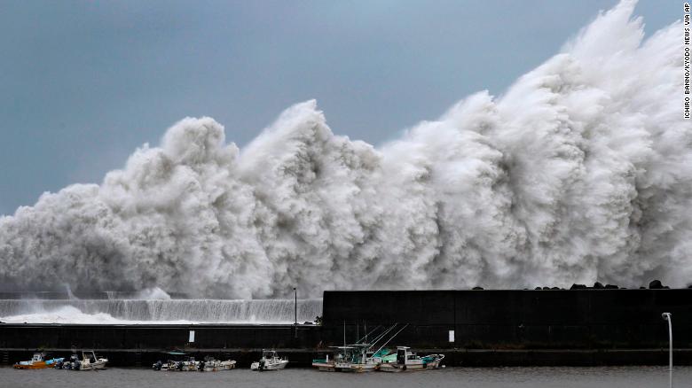 Typhoon Jebi leaves trail of destruction in Japan
