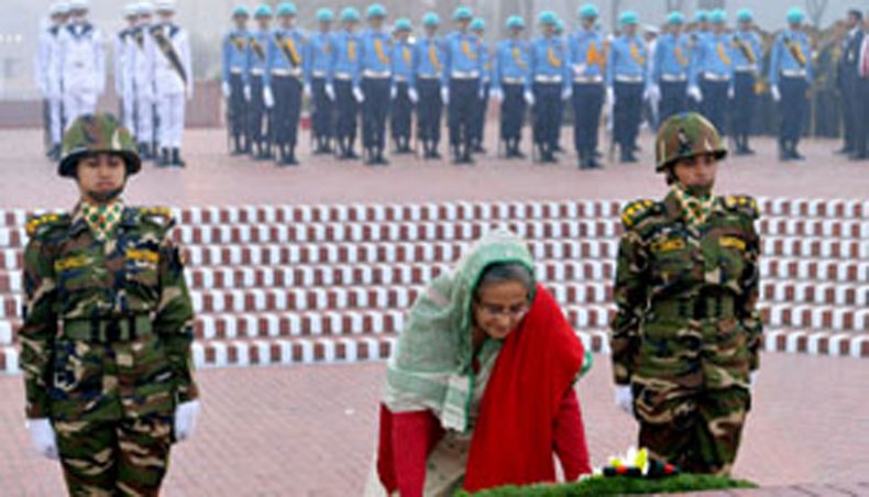 President, PM pay tributes to war heroes
