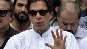 Early results show Khan leads Pakistan election marred by rigging claims