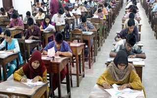 39 to vie for each seat in DU entry test