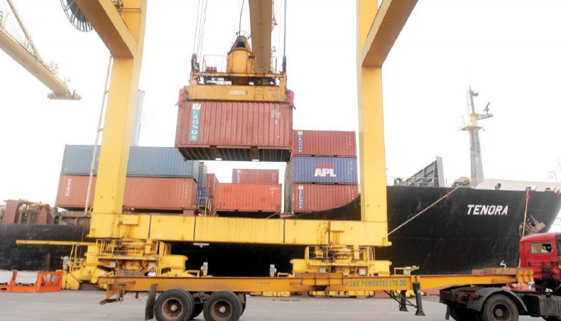  Congestion at Ctg port irks users