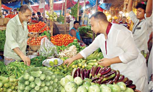 Prices of green chilli, tomato, aubergine rise in capital