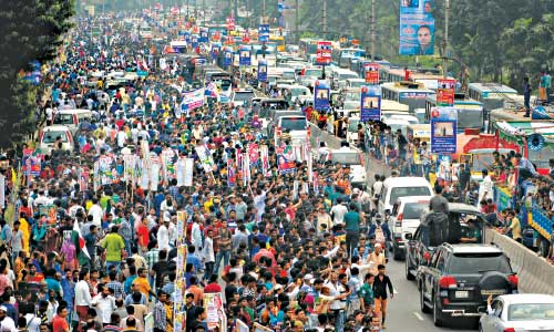 Hasina accorded ‘grand reception’, commuters suffer