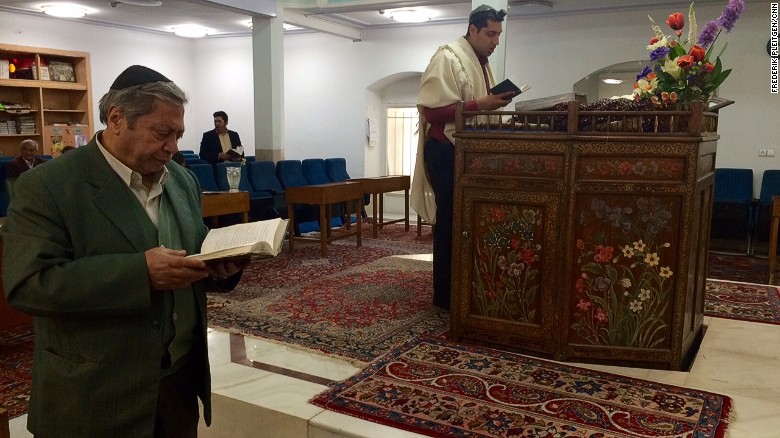 Iran's Jewish community in Esfahan: We 'feel at home'.