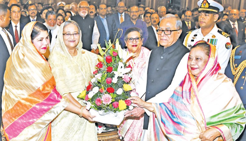 Abdul Hamid takes oath as president for 2nd term