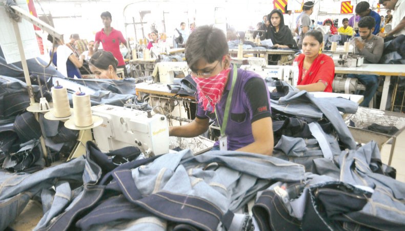 Govt to cut source tax on RMG exports