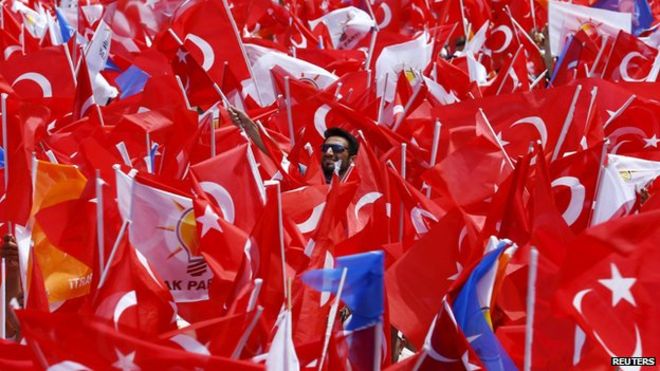 Turkey votes in crucial election