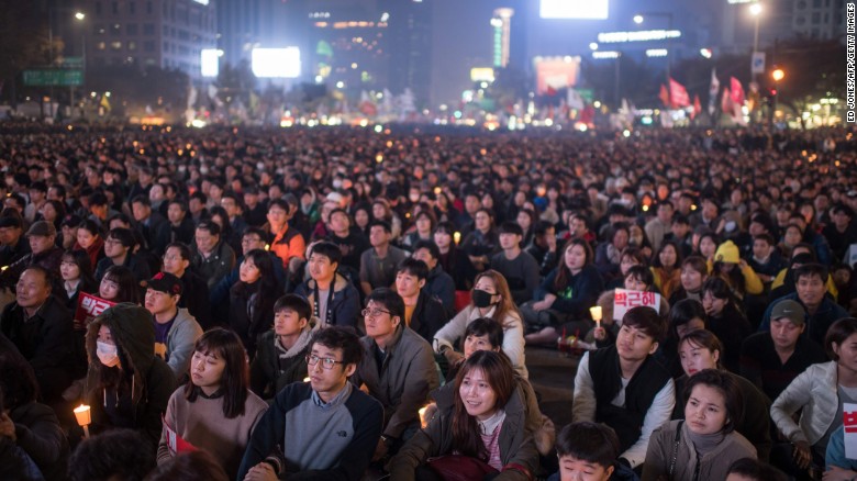 Thousands call on South Korea's Park to step down
