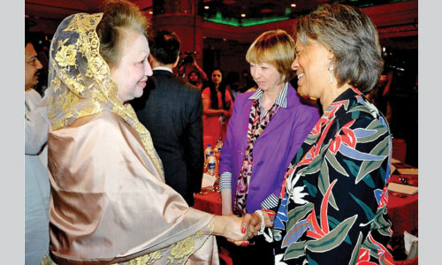 Khaleda Zia hosts iftar in honour of foreign diplomats