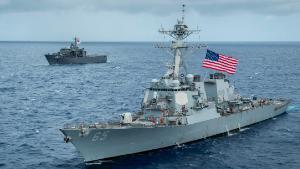 US destroyers sailed through Taiwan Strait