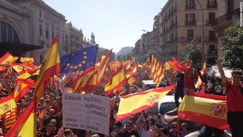 Catalonia: Spaniards wake up to a week of uncertainty