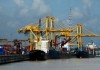 Gearless vessel number downsized at Ctg port