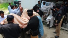 Pakistan mosque: Suicide attack leaves 25 dead