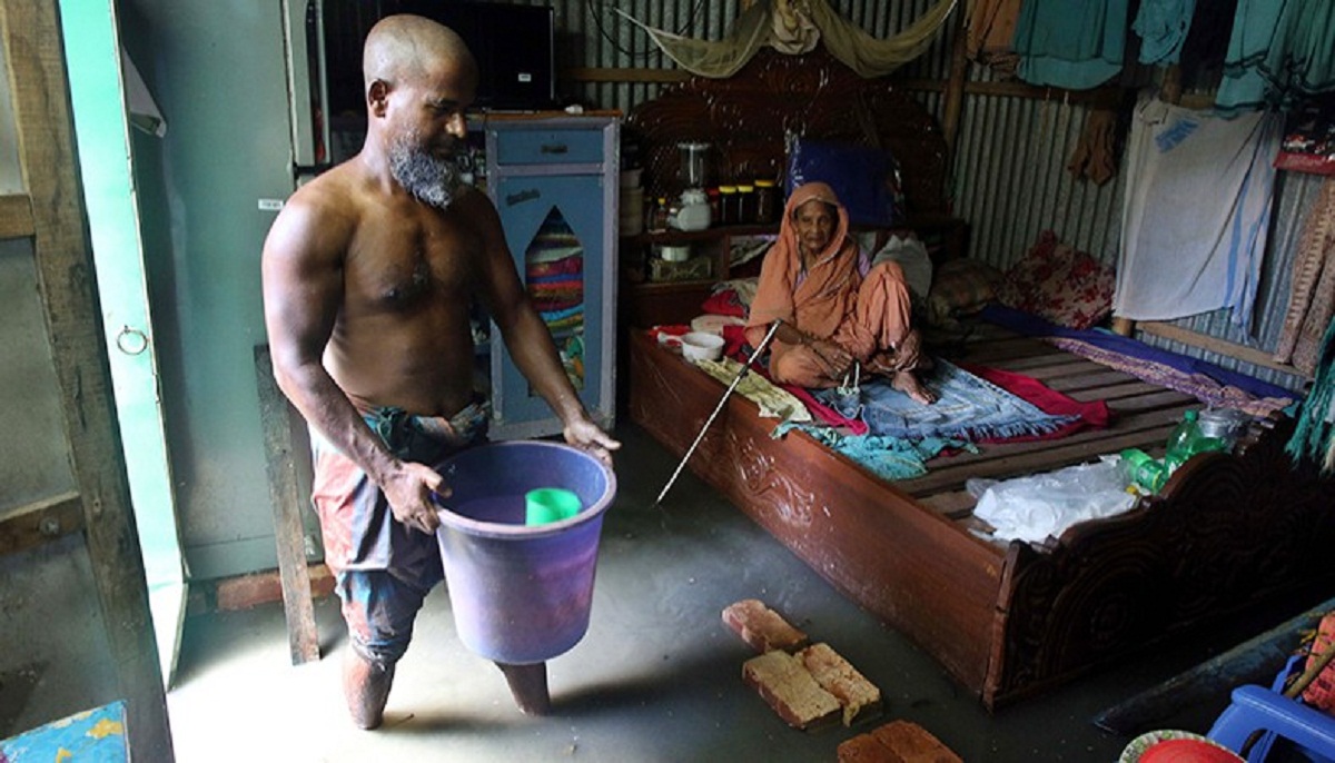 No relief for flood-hit urban poor in Dhaka