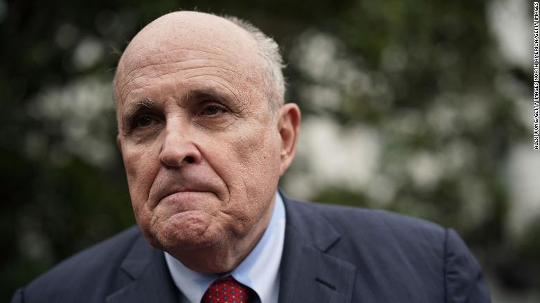 Giuliani tries to clean up comments about Trump Tower Moscow