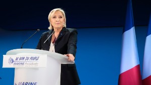 Le Pen's presidential campaign hit by more Holocaust denial allegations