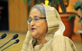 PM censures Khaleda for stepping onto Shaheed Minar