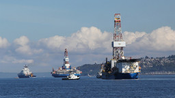 Obama administration approves Arctic drilling