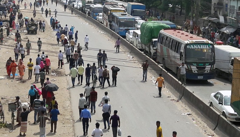 RMG workers block Dhaka-Mymensingh Highway demanding due salaries
