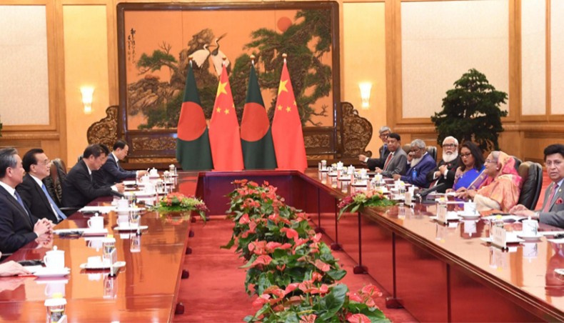 China to persuade Myanmar to resolve Rohingya crisis: Li