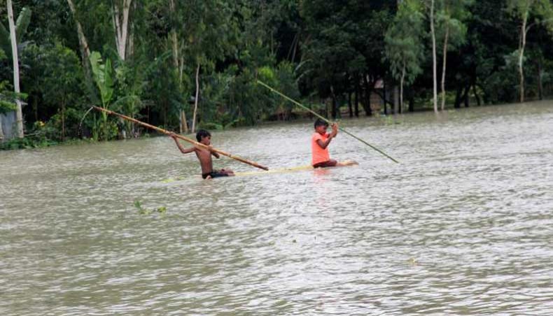 Flood hits 6.5 lakh people in 13 districts