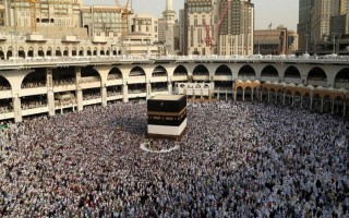 Saudi Arabia suspends entry for Umrah Hajj over coronavirus