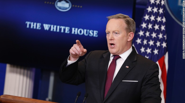 White House blocks news organizations from press briefing