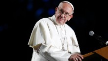 Pope Francis walks religious, diplomatic tightrope in Myanmar