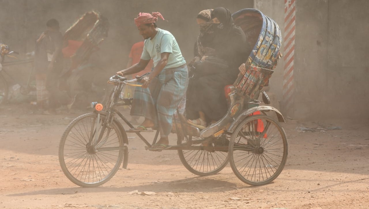 Dhaka becomes 5th most polluted city with AQI score of 216