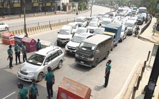 8-Day Restriction, Public gather in lanes, more cars on roads