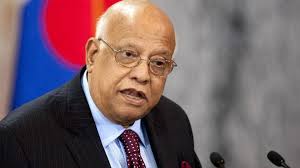 Muhith urges students to stand guard against tuition fee hike 