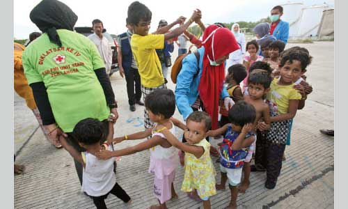  SE Asian countries urged to save boat people