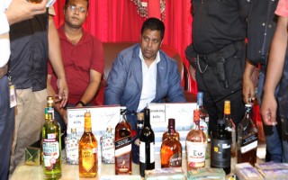 CRACKDOWN ON CASINO Cash, liquors seized at Salim’s places