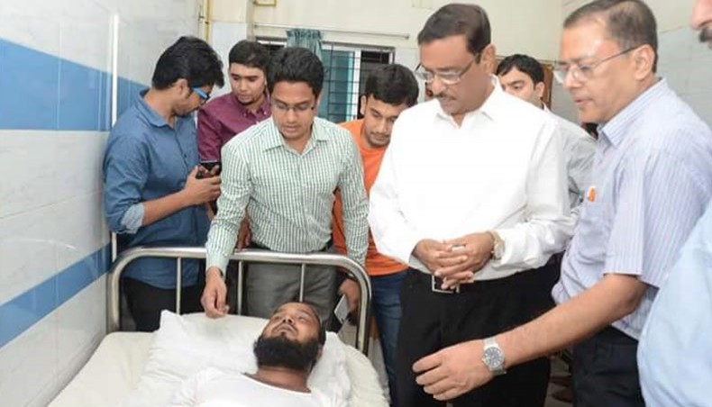 PROTESTS BY DU-AFFILIATED COLLEGE STUDENTS Govt to send Siddikur to India for eye treatment
