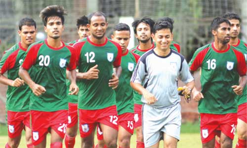BANGLADESH FLY FOR AUSTRALIA TODAY : Footballers feel thrill, chill