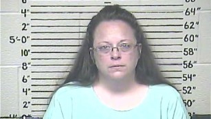 Kim Davis stands firm on same-sex marriage; the Kentucky clerk stays in jail