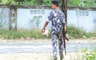 Nine Myanmar policemen killed near Bangladesh border