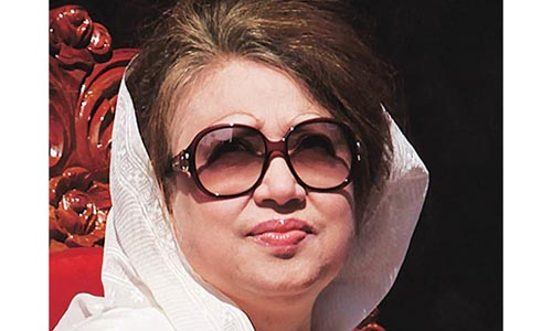 Khaleda’s graft cases hearing adjourned till April 5, warrant active Crude bombs exploded amid heightened security.