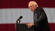 Sanders laying off hundreds of campaign staffers