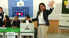 Peru presidential vote: Will convicted ex-leader's daughter win?