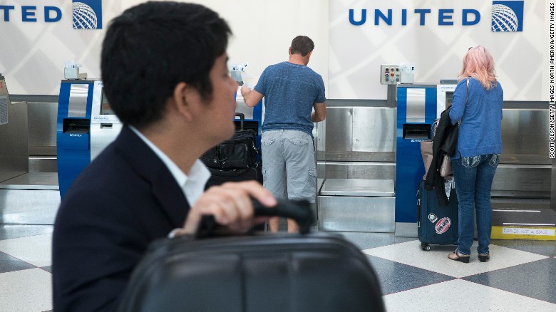 Muslim family seeks apology after being forced off United fligh