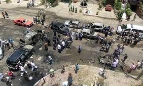 Cairo car bomb wounds 6