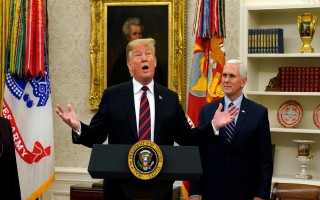 Trump offers 'compromise' to end government shutdown