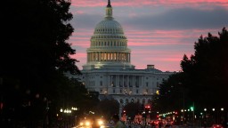 Senate sends key trade bill to Obama