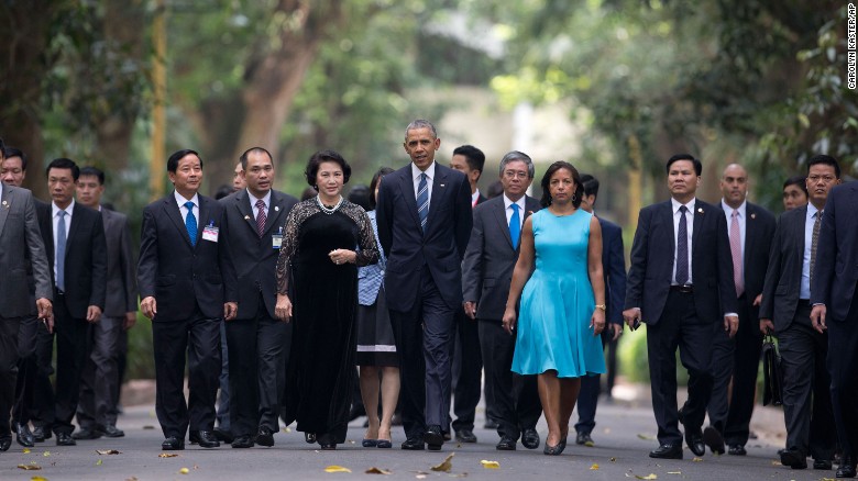 Barack Obama, Anthony Bourdain dine in Vietnam