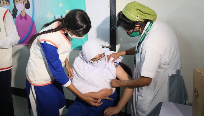 Covid-19 vaccination of school children starts in Dhaka