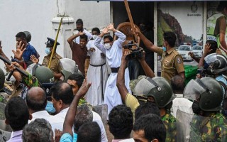 Lankan youths block airport to prevent MPs from leaving country