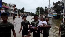 Sri Lanka floods: Huge storm triggers landslides, leaving villages buried