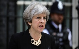 Theresa May wins Conservative Party vote of confidence