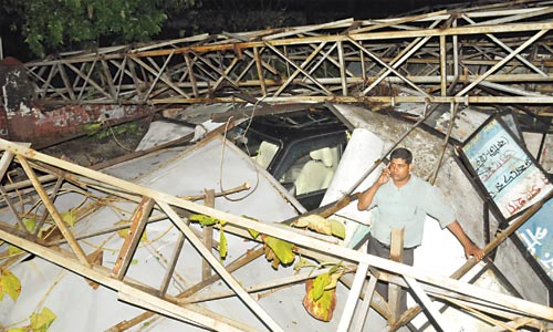Nor’wester kills 9, injures 6 Hundreds of houses damaged, power supply snapped, ferry movement suspended.